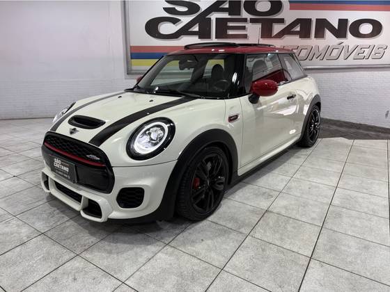 MINI COOPER 2.0 16V TWINPOWER GASOLINA JOHN COOPER WORKS 2P STEPTRONIC MINI COOPER 2.0 16V TWINPOWER GASOLINA JOHN COOPER WORKS 2P STEPTRONIC